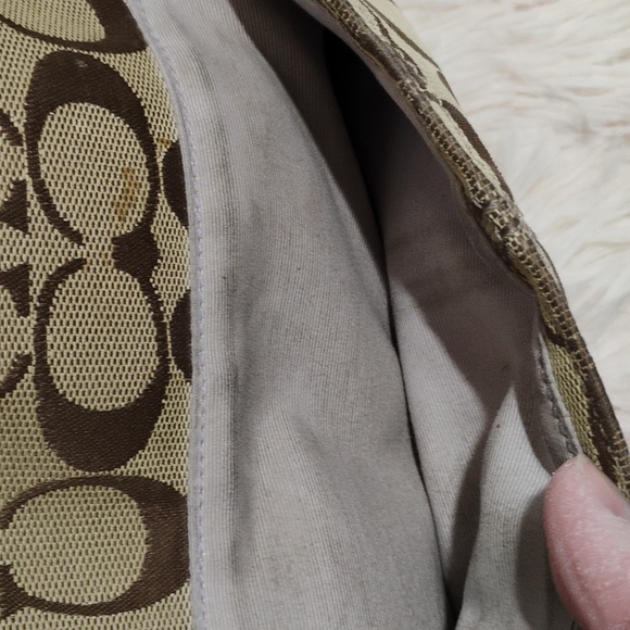 SALE! Coach Soho Pleated LG Flap Signature Collection Vintage Shoulder/Handbag - Picture 6 of 16